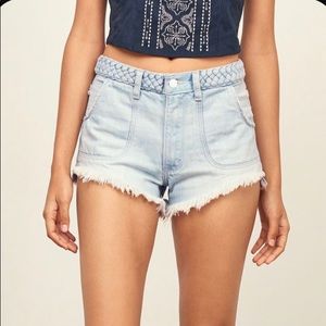 NWT Abercrombie High Rise Festival Shorts sz 8